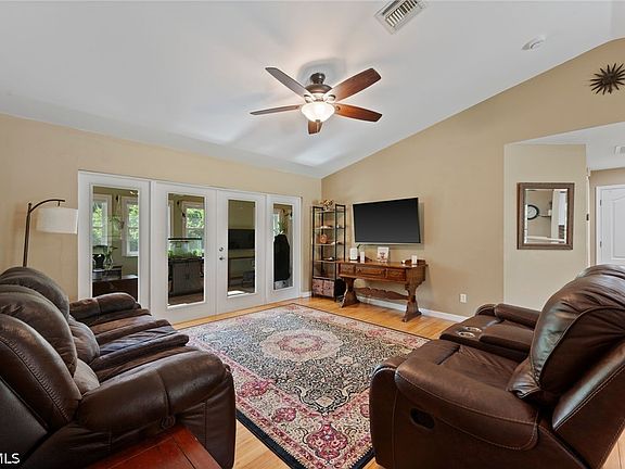 4th image of 3005 Inez Ave S