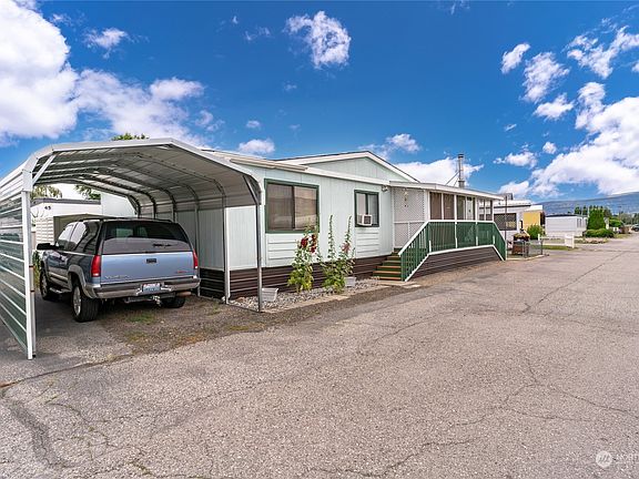 2nd image of 455 9th Street NE #46