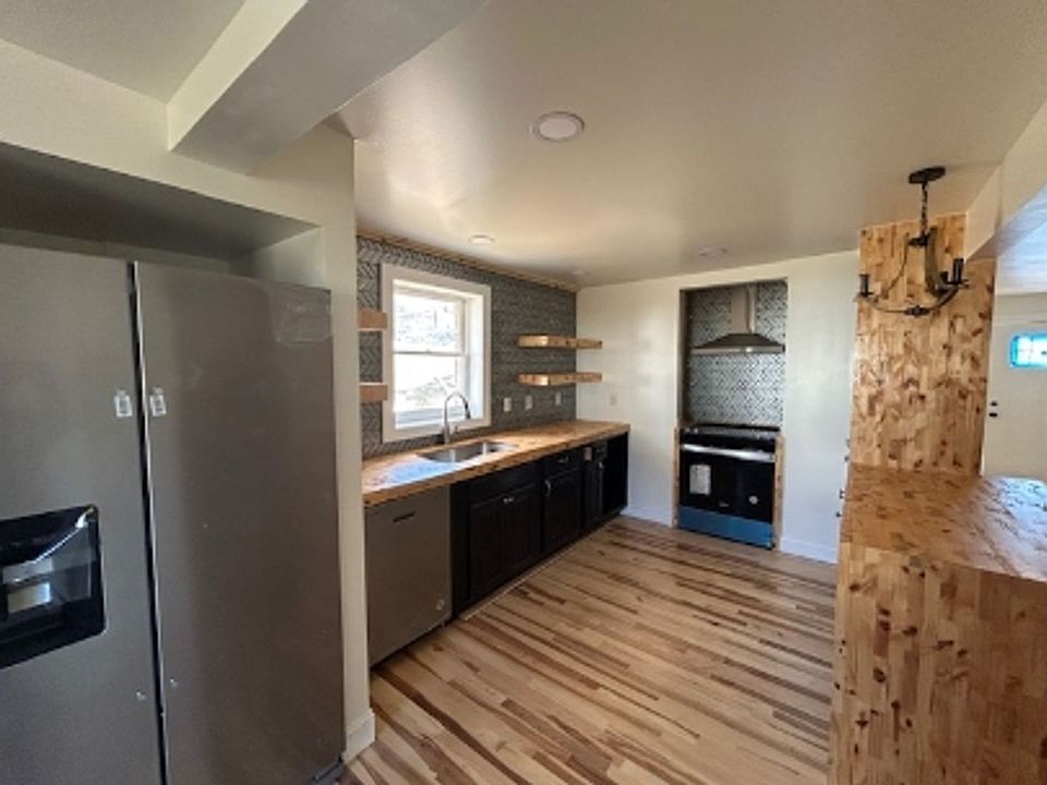 1st image of 235 E 2nd St