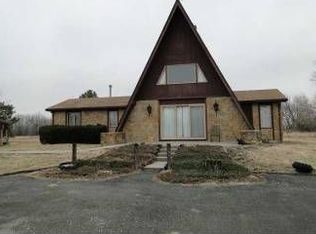 22452 S Stubbs Rd, Quenemo, KS 66528