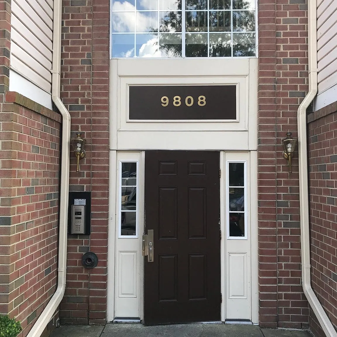 2 bed, 2.0 bath, 1379 sqft, $2,500 — Photo 2