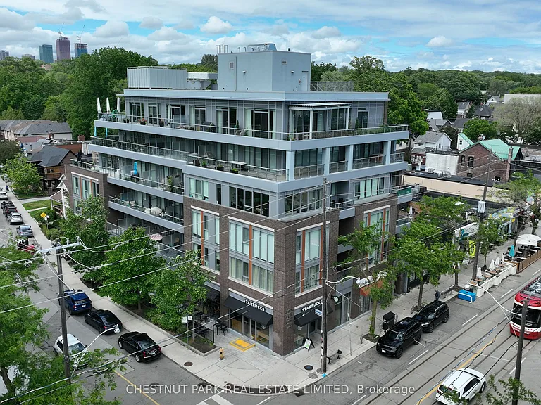 1960 Queen St E #LPH3 — Photo 1