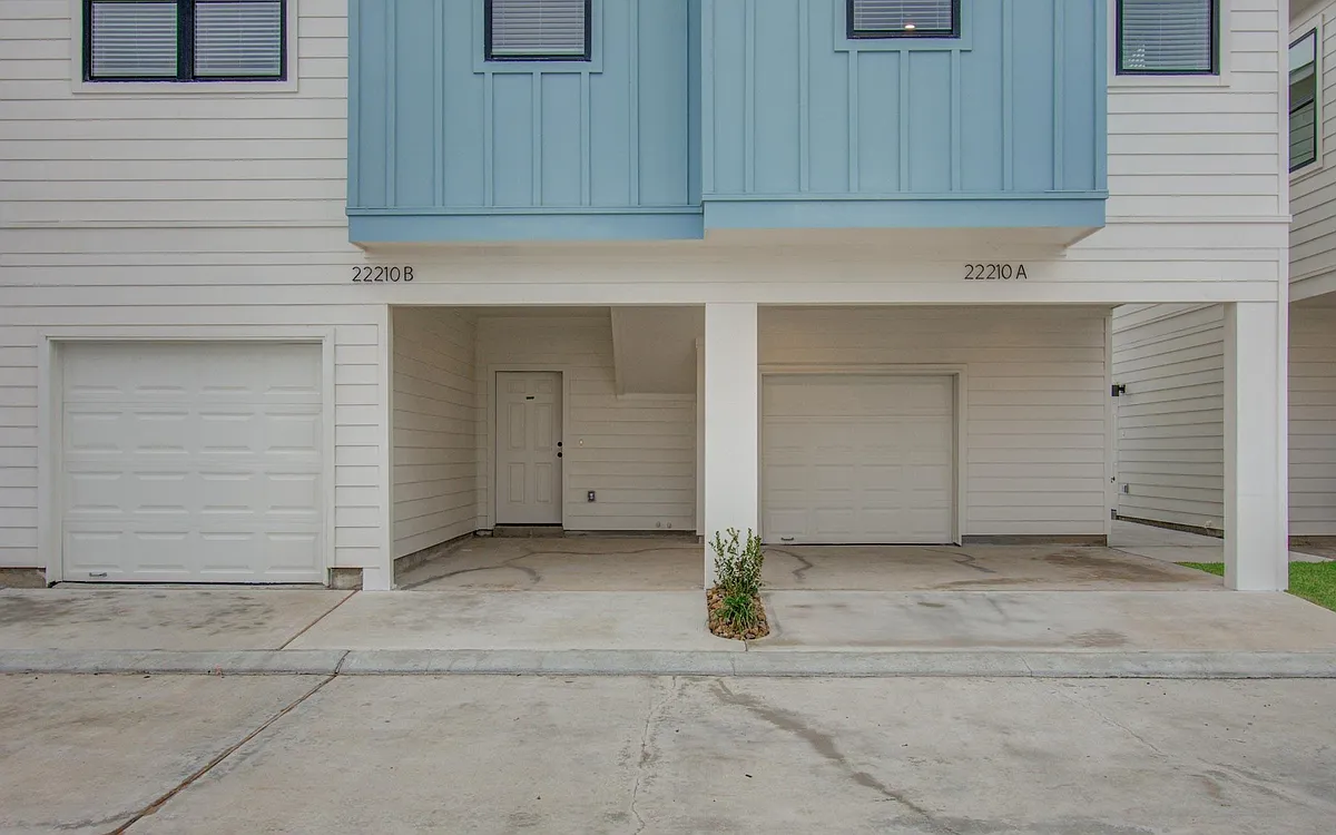 Building Photo - 22210 Dutch Oven Dr #A
