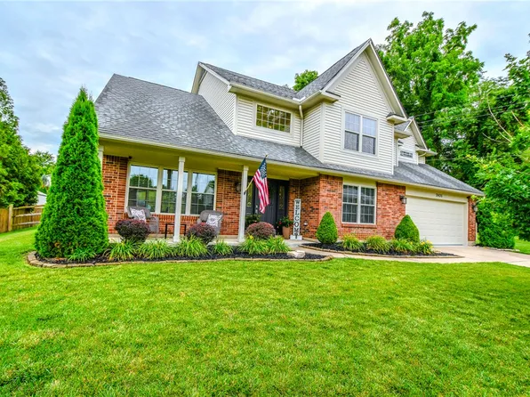 2435 Dutch Mill Dr, Fairborn, OH 45324