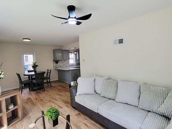 5th image of 2109 Schippers Ln