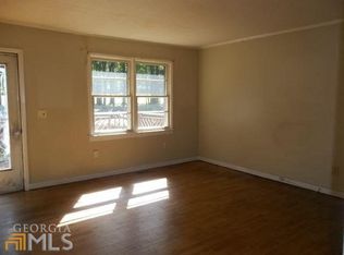 1029 Country Club Rd, Newnan, GA 30263