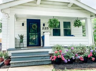 225 N Seminole Cir, Fort Wayne, IN 46807