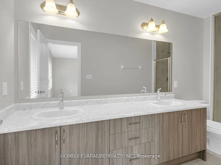 15 Blacklock St E #3 — Photo 13