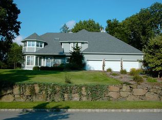 5 Van Duyne Ct, Towaco, NJ 07082