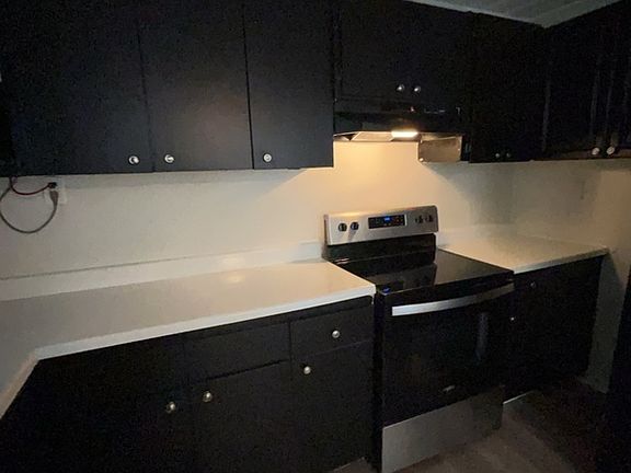 3rd image of 1409 S Westmoreland Dr Unit 2