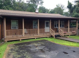 698 Shingle St, Morrisonville, NY 12962