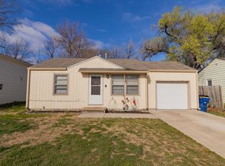 955 S Waverly Rd, Wichita, KS 67218