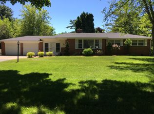 803 Mount Mary Dr, Green Bay, WI 54311