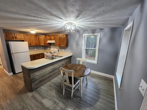 766 Fort Hill Rd #766B, Gorham, ME 04038