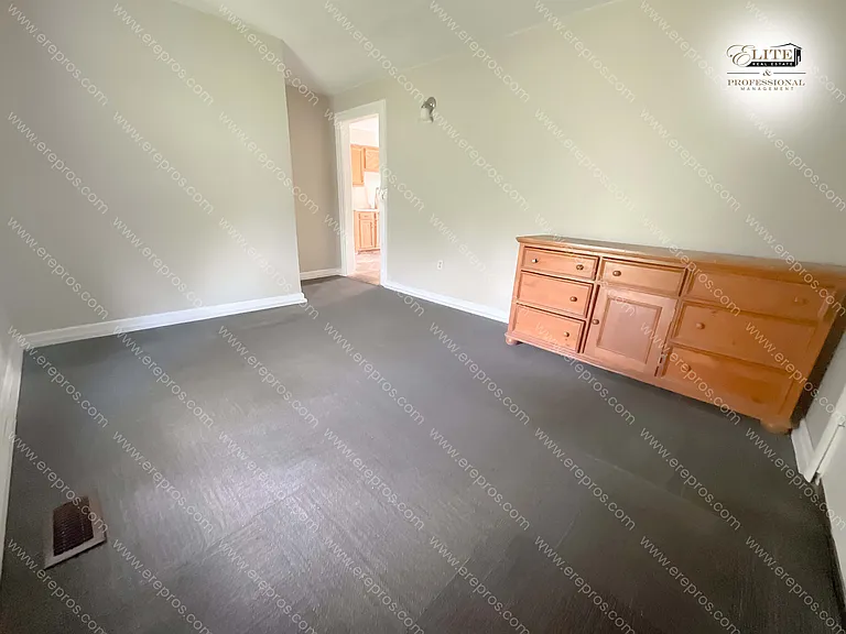 1229 Lyon St #1 — Photo 6