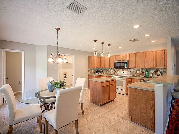 4th image of 1314 Post Oak Trl