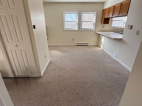 3rd image of 1380 W Lakeshore Dr #1382