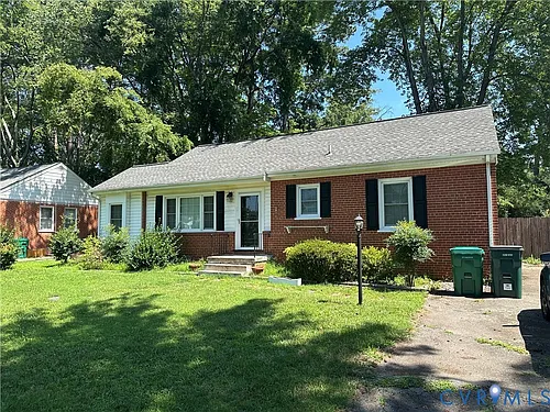 9004 Sparrow Dr Photo 1