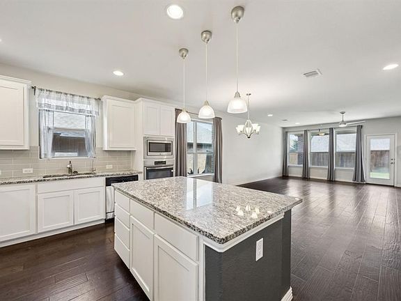 5th image of 2306 Knox Way