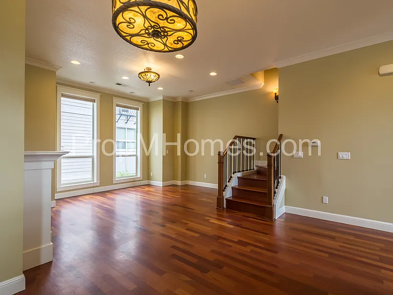 5135 N Williams Ave — Photo 3