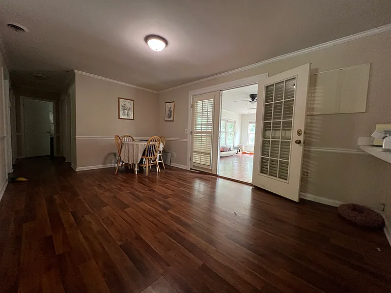 209 Faculty Blvd — Photo 6