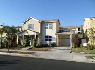 759 E Lemon Swirl Dr, Azusa, CA 91702