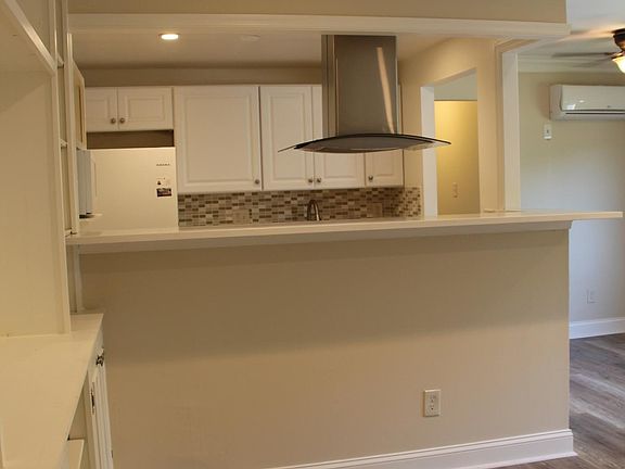 3rd image of 1133 N Randolph St APT 303