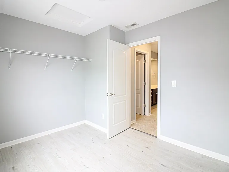 13539 Erlen Dr — Photo 15