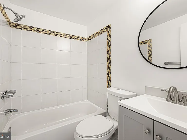 1134 Providence Ct — Photo 15
