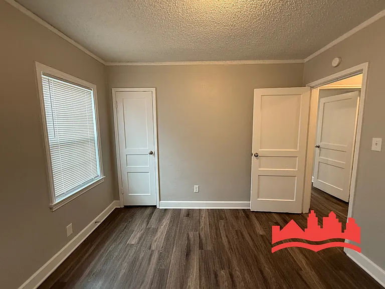 993 Gordon St — Photo 12
