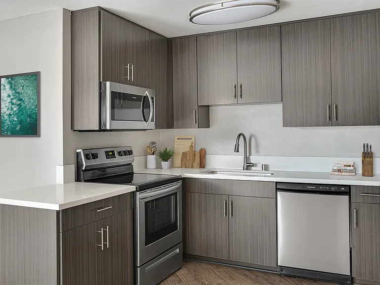 Village Square Apartments — Photo 2