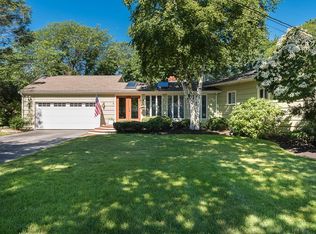 31 Bittersweet Dr, Scituate, MA 02066