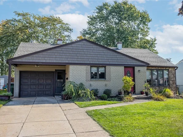 94 Chateau Ct, Depew, NY 14043