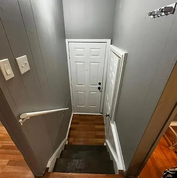 8647 Chalmers Ave — Photo 13