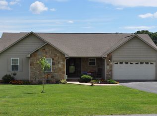 294 Russell Ridge Rd, Crossville, TN 38555