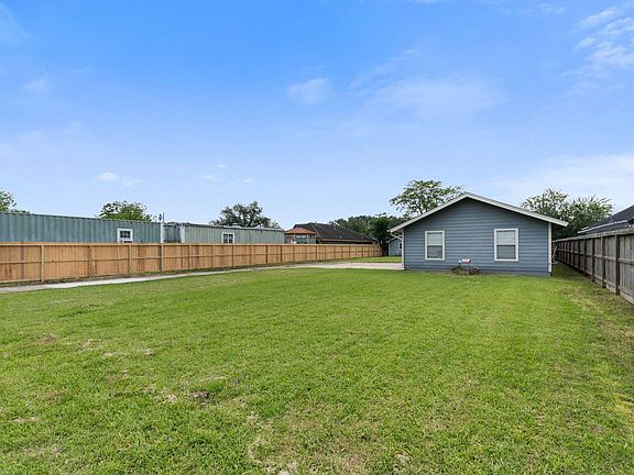 3rd image of 15602 Lillja Rd