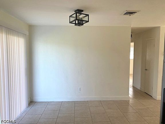 2nd image of 111 Highland Ave