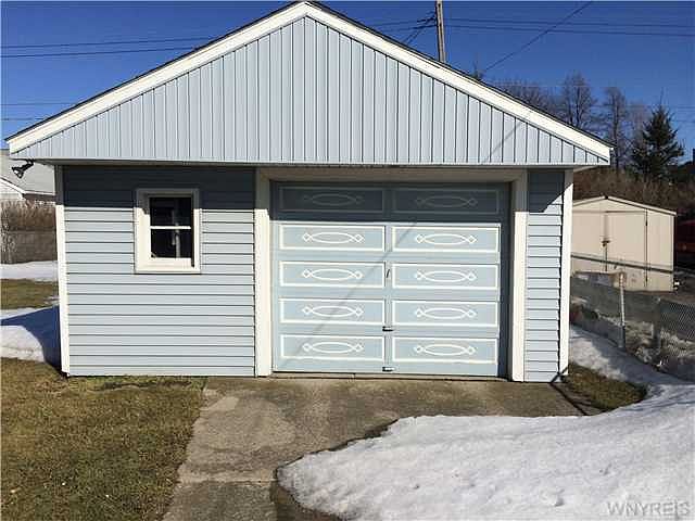 2nd image of 221 Shanley St