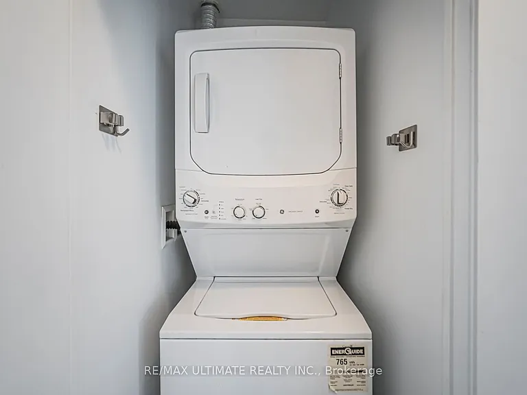 32 Camden St #906 — Photo 19