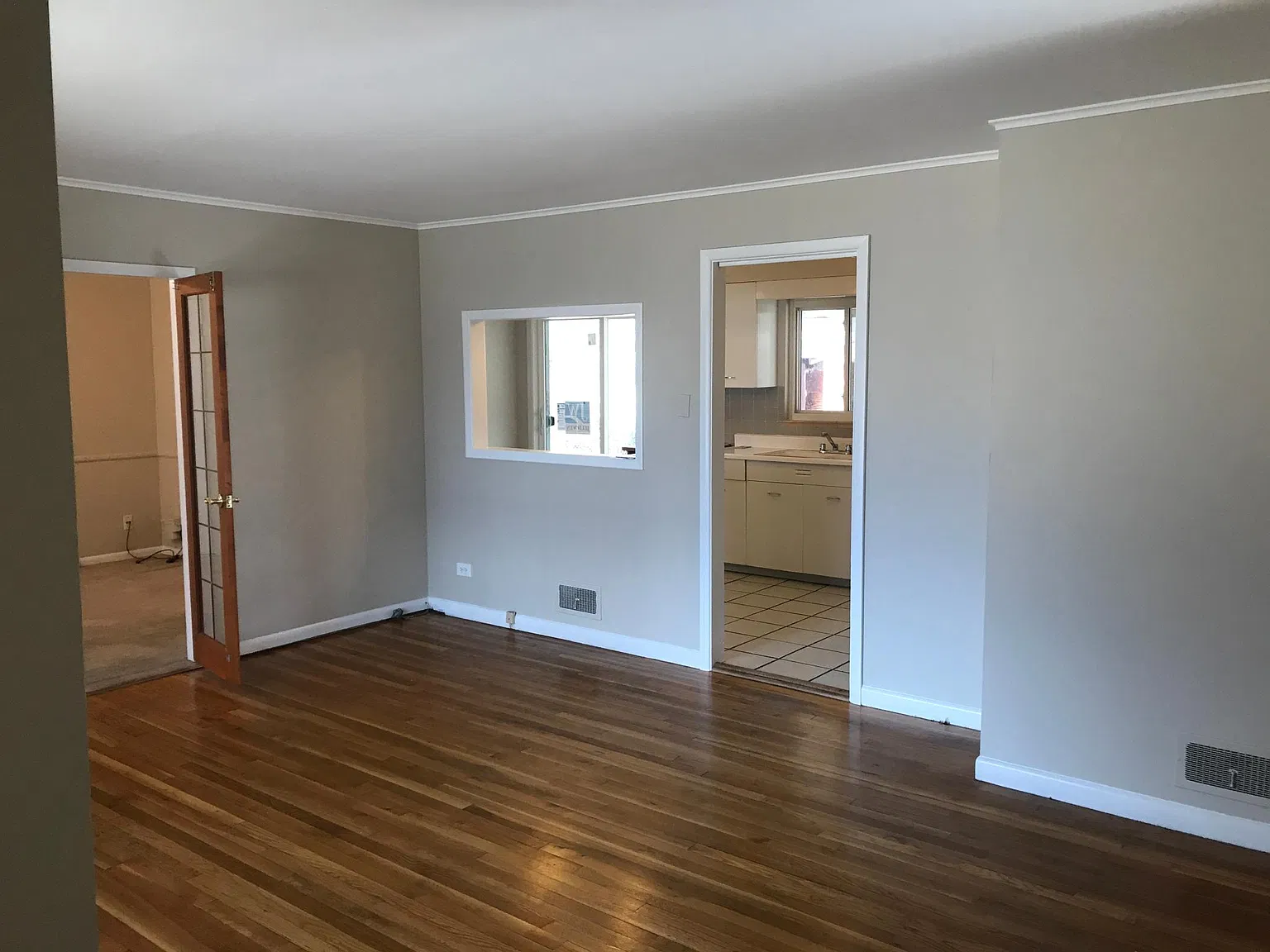 3 bed, 1297 sqft, $2,550 — Photo 4