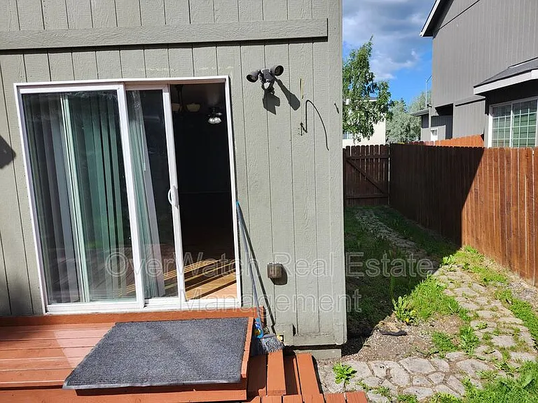 6922 Gold Kings Ave #A — Photo 25