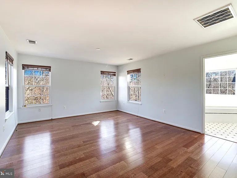 43258 Meadowood Ct — Photo 35