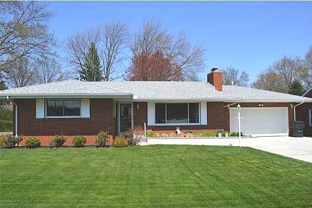 1st image of 916 Conneaut Ave