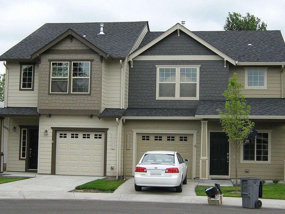 1st image of 13909 NE 64th Cir