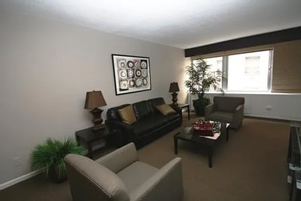 Rented by Global Realty Opportunities | media 45