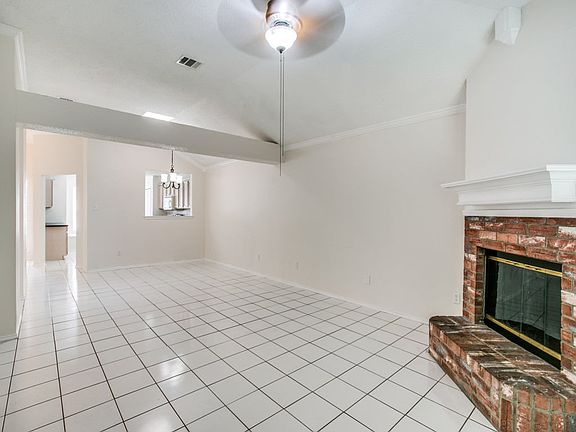4th image of 4200 N Coral Springs Dr