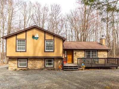 1141 Lakeland Dr, Lake Ariel, PA, 18436