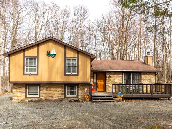 1141 Lakeland Dr, Lake Ariel, PA 18436