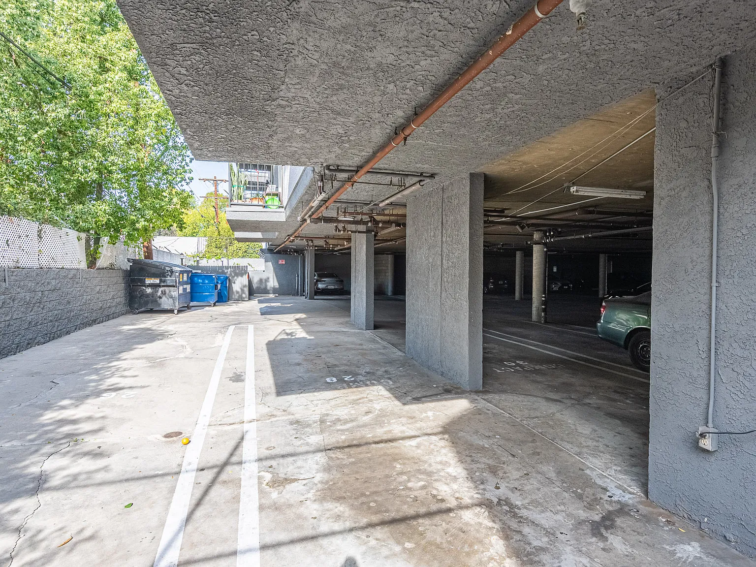 BAIRD APARTMENTS — Photo 4