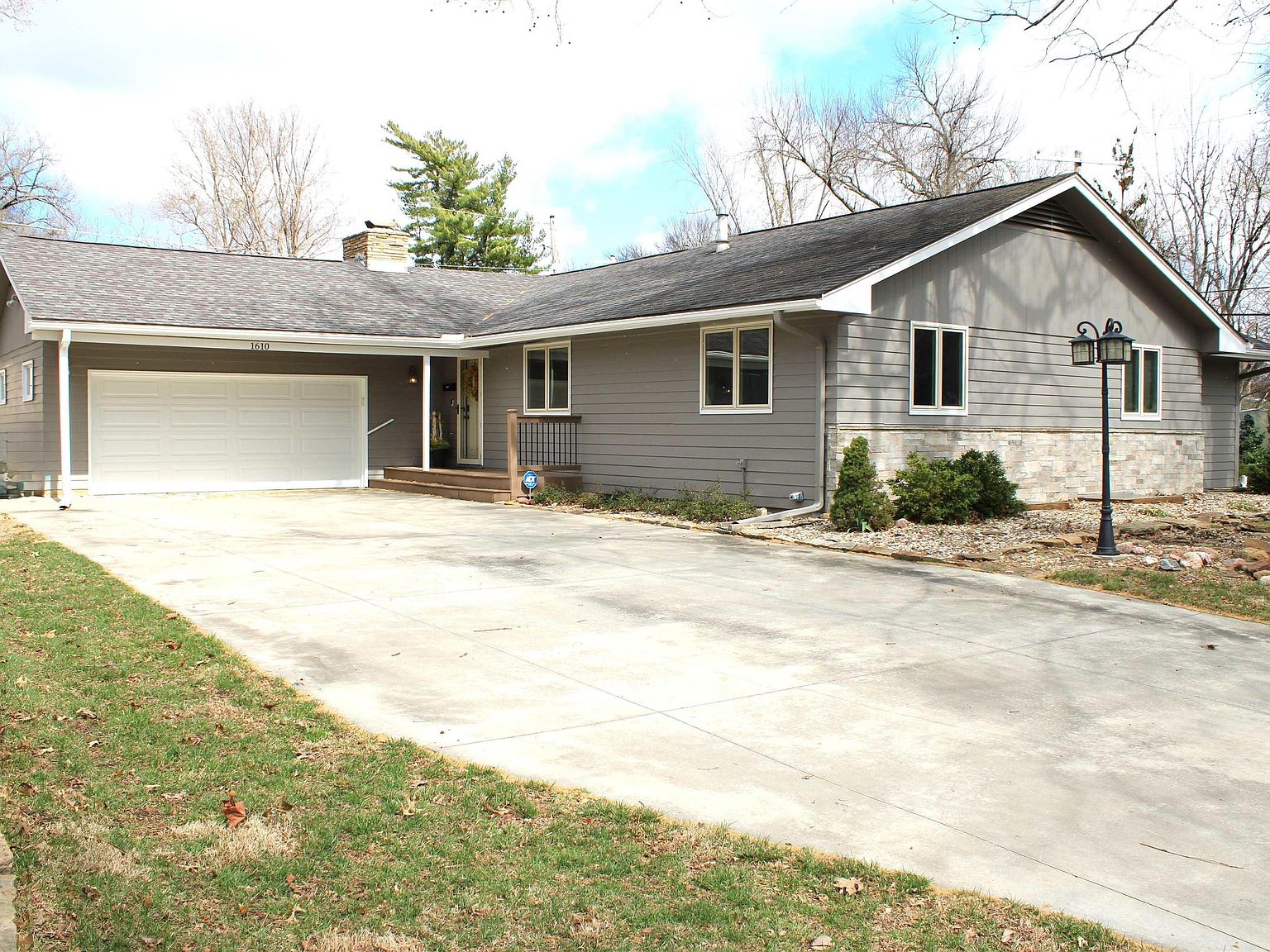 1610 SW Withdean Rd, Topeka, KS 66611 | Zillow